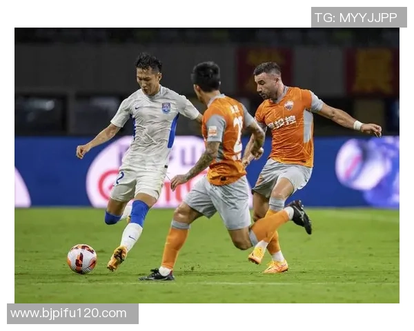 赛后分析:上海足球队与深圳足球队实力对比及比赛亮点回顾 赛后分析:上海足球队与深圳足球队实力对比及比赛亮点回顾