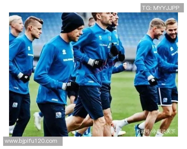 重庆篮球队在世界锦标赛积分榜上以61分稳居第一名展现强劲实力