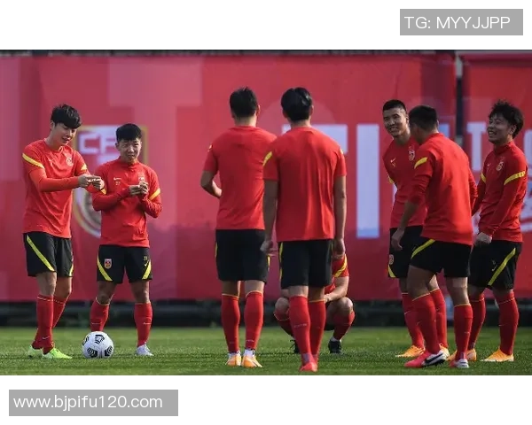 重庆排球队在世界杯预选赛中以100分稳居积分榜首位