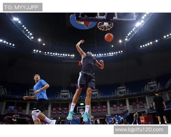 重庆篮球队盯防革新探讨：战术创新与球员适应性分析