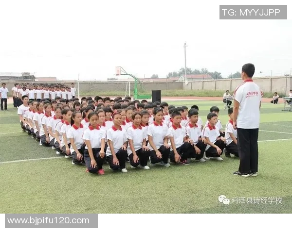 重庆羽毛球队逆袭之路总决赛特别报道展现团队精神与拼搏意志