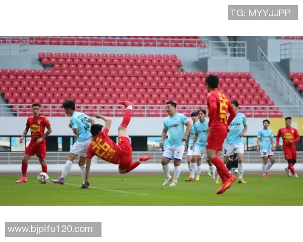 重庆足球队强势领跑联赛积分榜以79分稳居第一位置