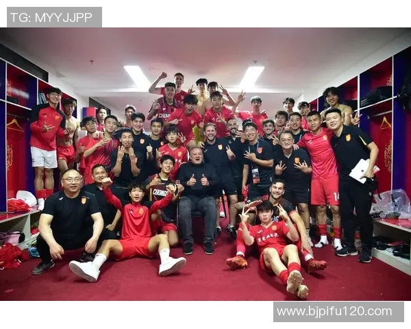 重庆足球队在钻石联赛积分榜上以60分稳居第一名展现强劲实力